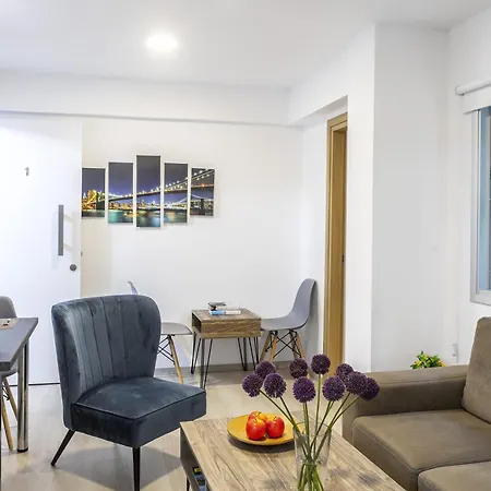 C-premium Apts 100m From And Centre Appartement Larnaca