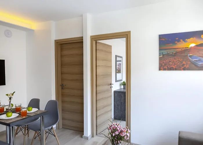 Daire C-premium Apts 100m From And Centre Larnaca