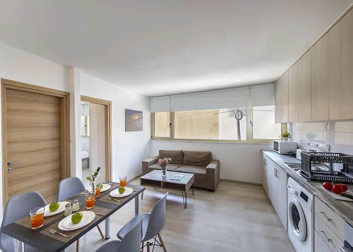 C-premium Apts 100m From And Centre Larnaca