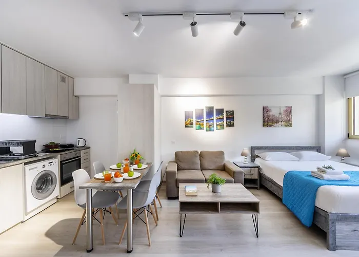 Daire C-premium Apts 100m From And Centre *