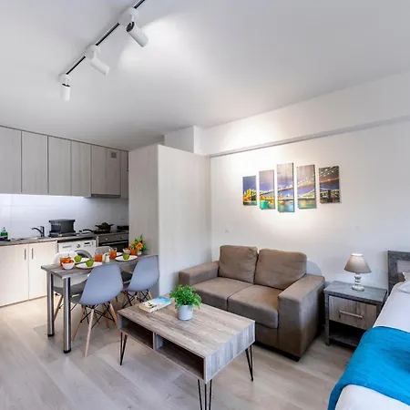 C-premium Apts 100m From And Centre * Ларнака