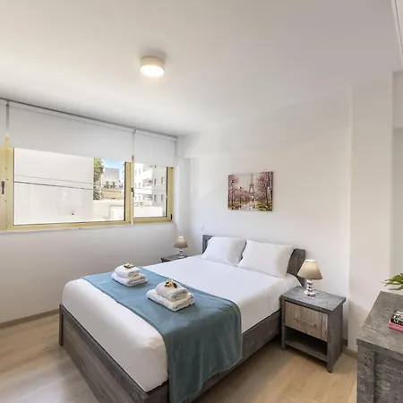 C-premium Apts 100m From And Centre Λάρνακα