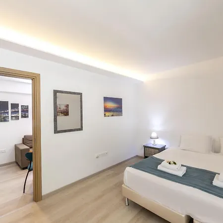 Διαμέρισμα C-premium Apts 100m From And Centre *