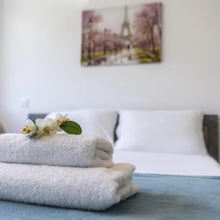 Διαμέρισμα C-premium Apts 100m From And Centre *