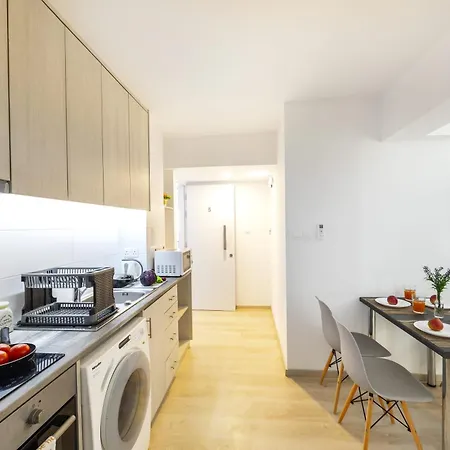 C-premium Apts 100m From And Centre Διαμέρισμα Λάρνακα