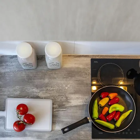 C-premium Apts 100m From And Centre Apartment *