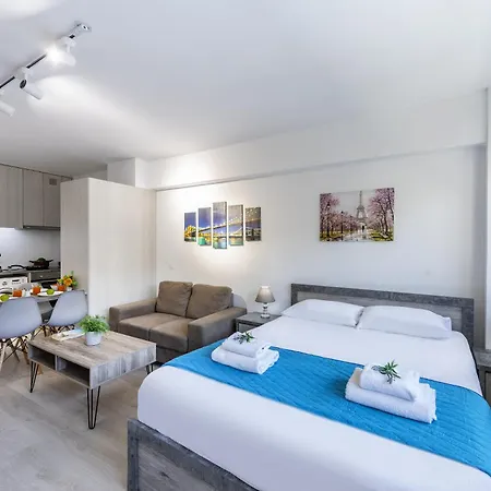 C-premium Apts 100m From And Centre Apartment Larnaka