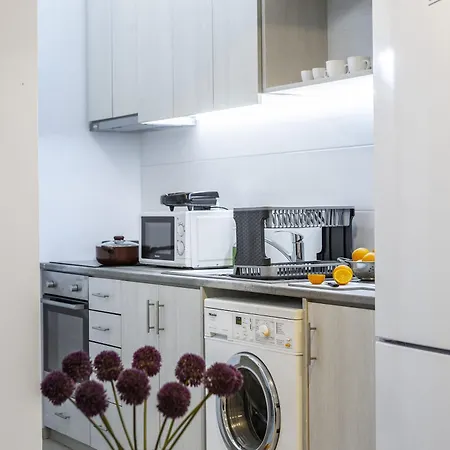 Апартаменты C-premium Apts 100m From And Centre Ларнака