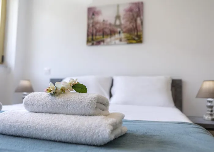 Апартаменты C-premium Apts 100m From And Centre *