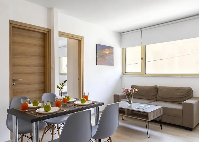 Апартаменты C-premium Apts 100m From And Centre