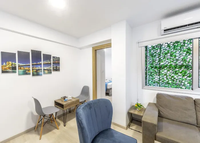 C-premium Apts 100m From And Centre * Ларнака